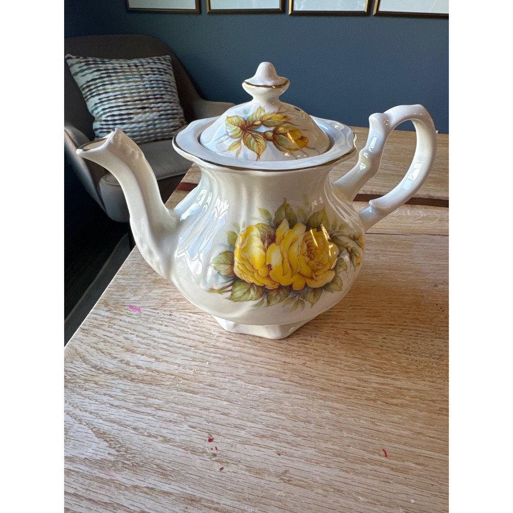 Price Kensington Potteries Yellow Rose Teapot Tudor Made in England Gold Gilt